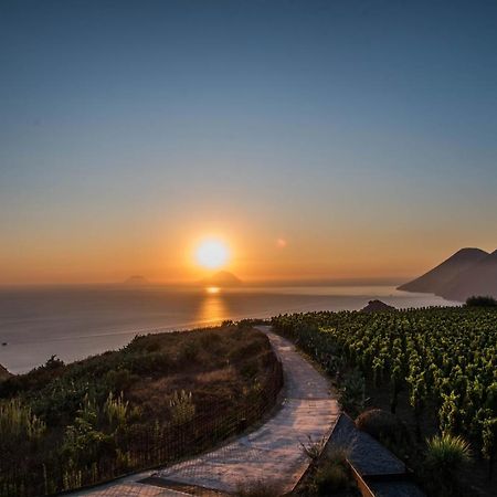 Tenuta Di Castellaro Winery & Resort ليباري المظهر الخارجي الصورة