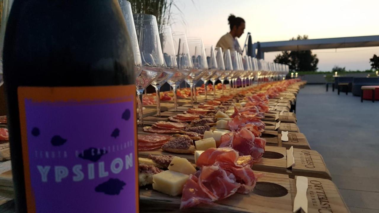 Tenuta Di Castellaro Winery & Resort ليباري المظهر الخارجي الصورة